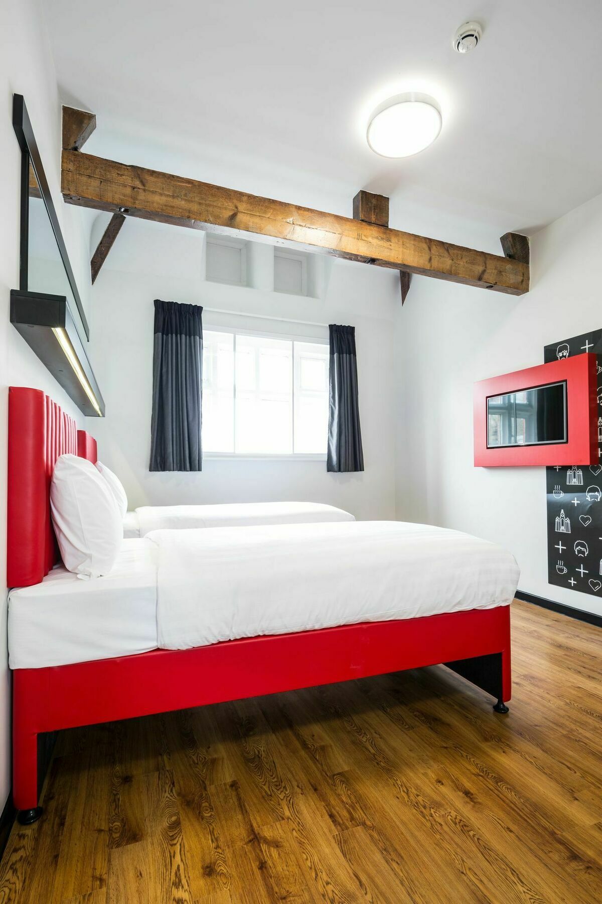 Tune Hotel Liverpool Ngoại thất bức ảnh