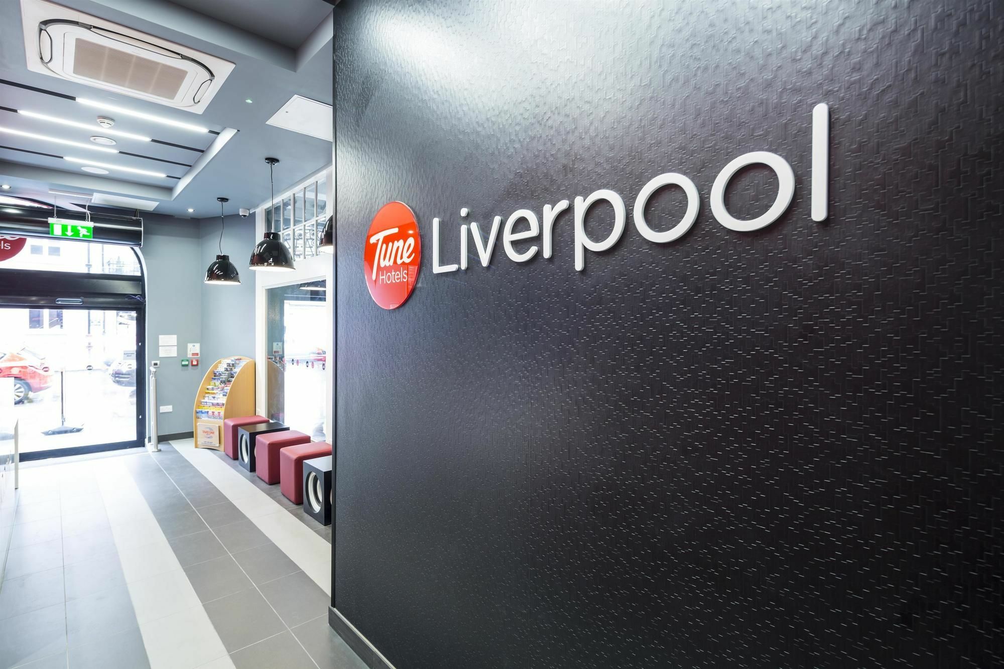 Tune Hotel Liverpool Ngoại thất bức ảnh