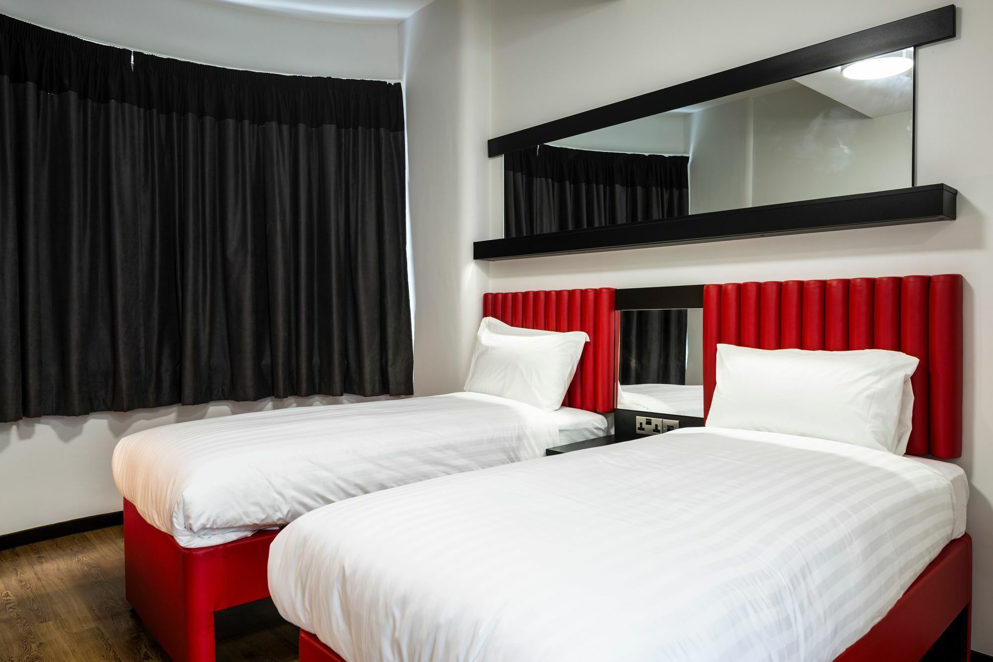 Tune Hotel Liverpool Ngoại thất bức ảnh